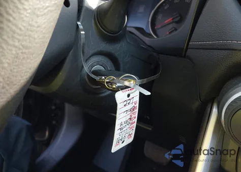 2020 Toyota Rav4 Le z USA, uszkodzony, nr VIN 2T3F1RFV4LC061447